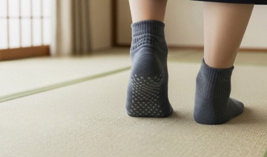 滑り止め靴下の効果は？転倒防止の真実